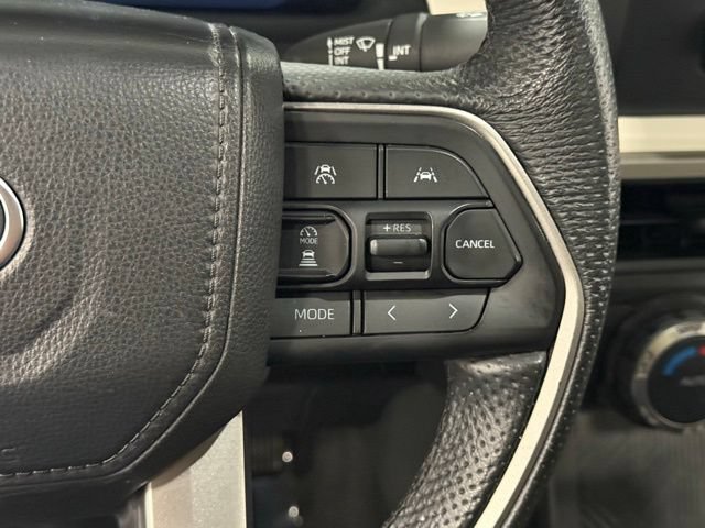 Used 2024 Toyota Tacoma TRD Off-Road AWD/4WD image 18