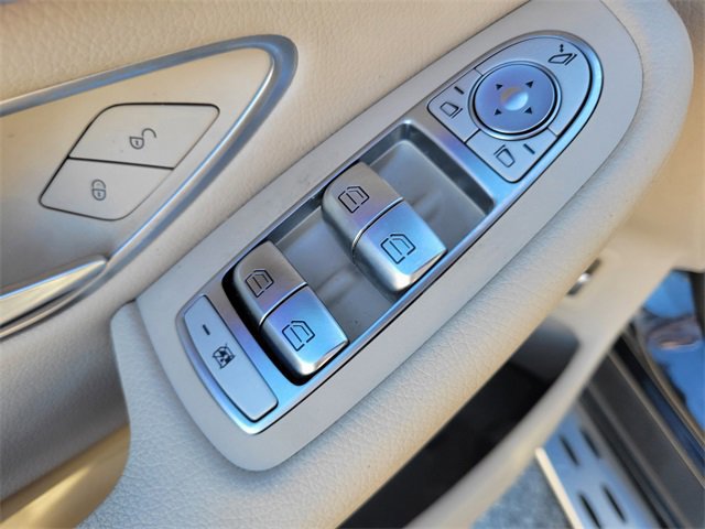 Used 2021 Mercedes-Benz GLC 300 image 16