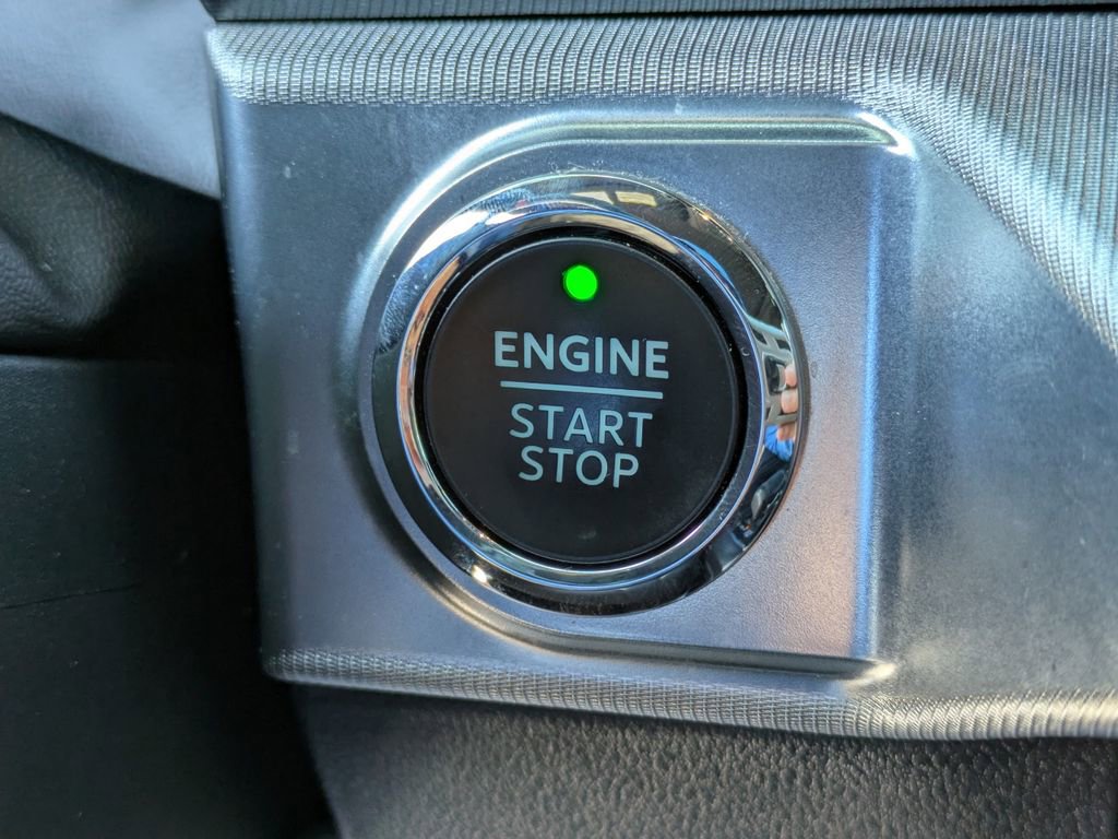 Certified 2022 Ford F150 Raptor w/ Equipment Group 801A High image 24