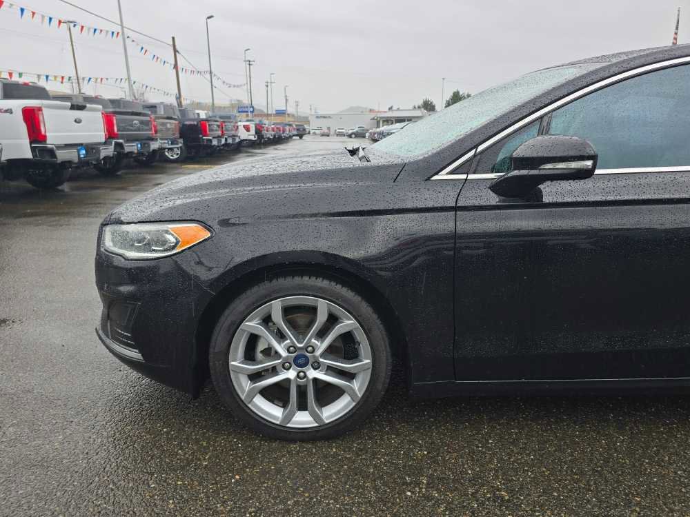 Certified 2019 Ford Fusion SEL image 3