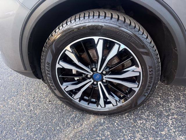 Certified 2021 Ford Escape SE w/ SE Sport Appearance Package AWD/4WD image 34