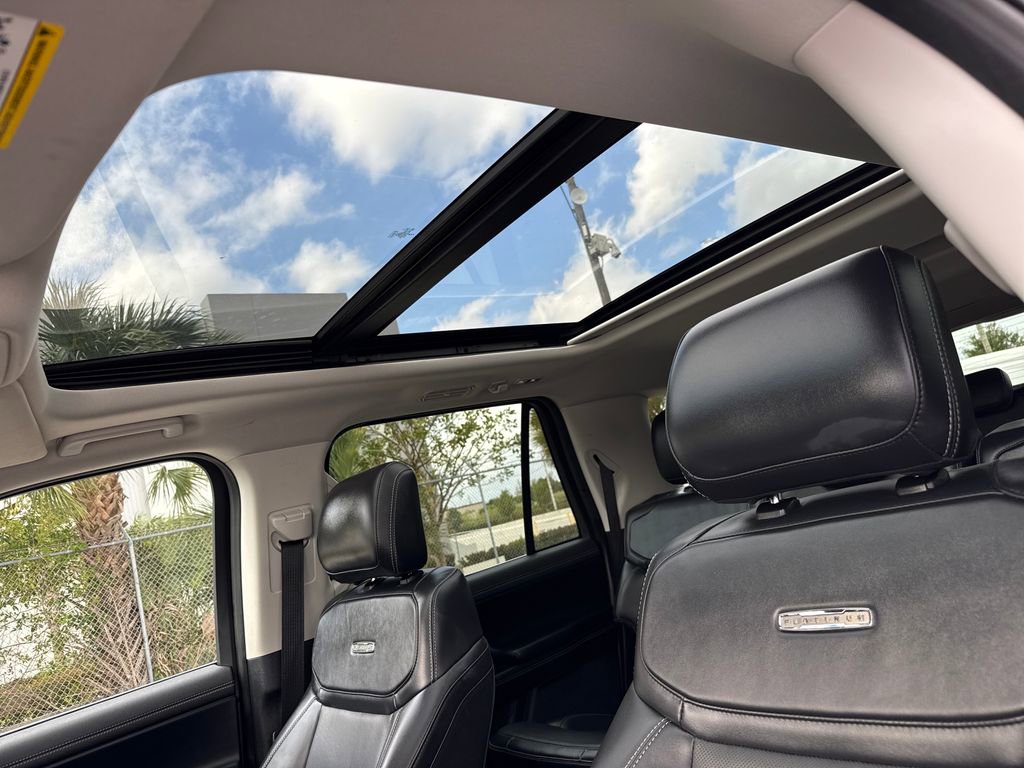Certified 2025 Ford Expedition Max Platinum image 9