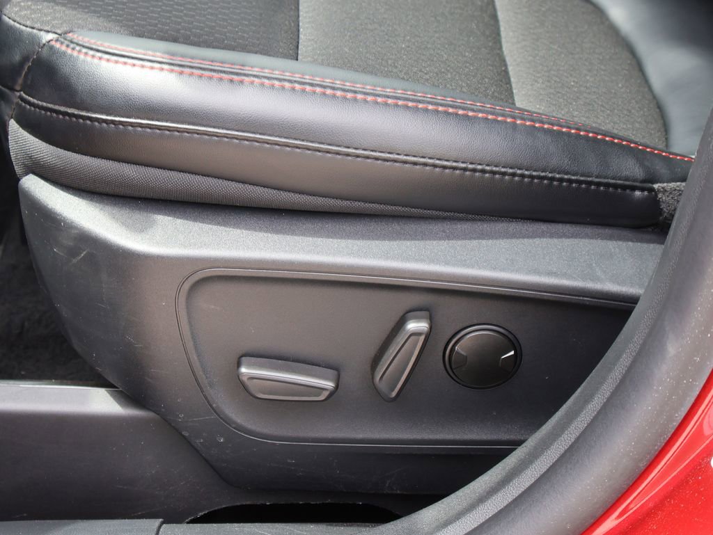 Certified 2025 Ford Escape ST-Line AWD/4WD image 24