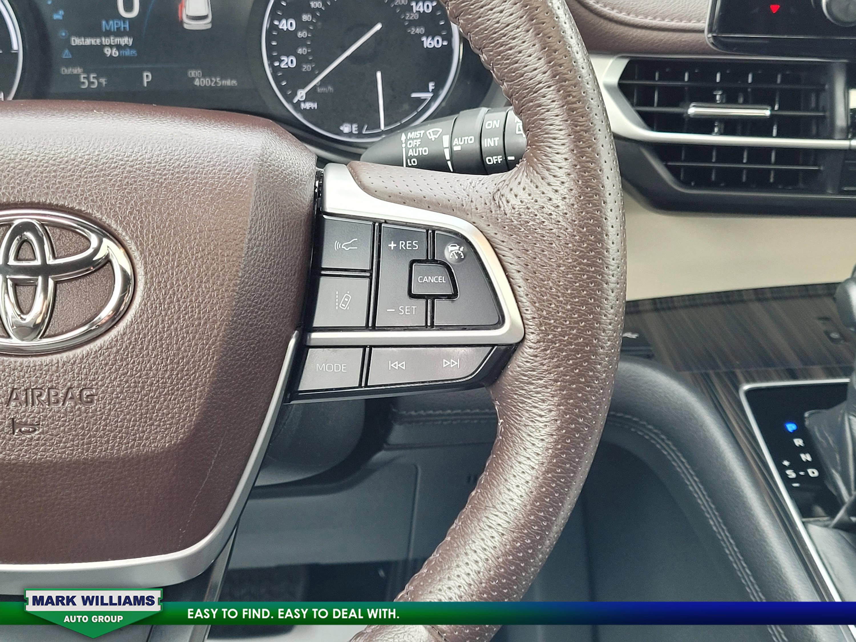 Used 2021 Toyota Sienna Platinum image 13