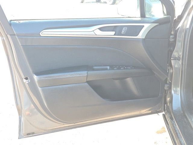 Certified 2020 Ford Fusion SE image 23