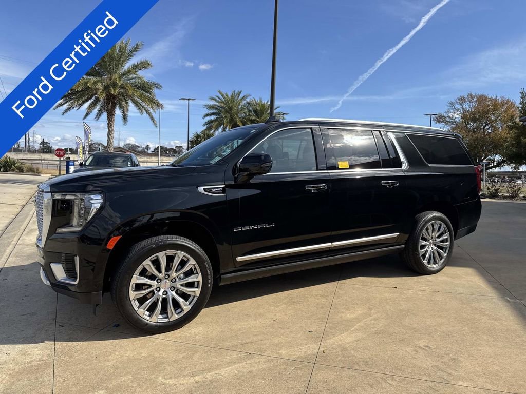 Used 2024 GMC Yukon XL Denali w/ Denali Reserve Package image 4