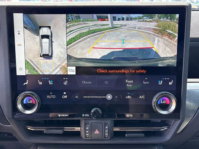 Used 2024 Lexus GX 550 w/ Accessory Package (Z1) AWD/4WD image 26