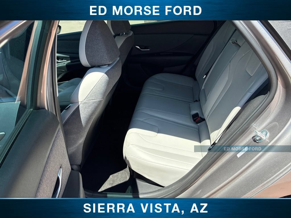 Used 2023 Hyundai Elantra Limited FWD image 16