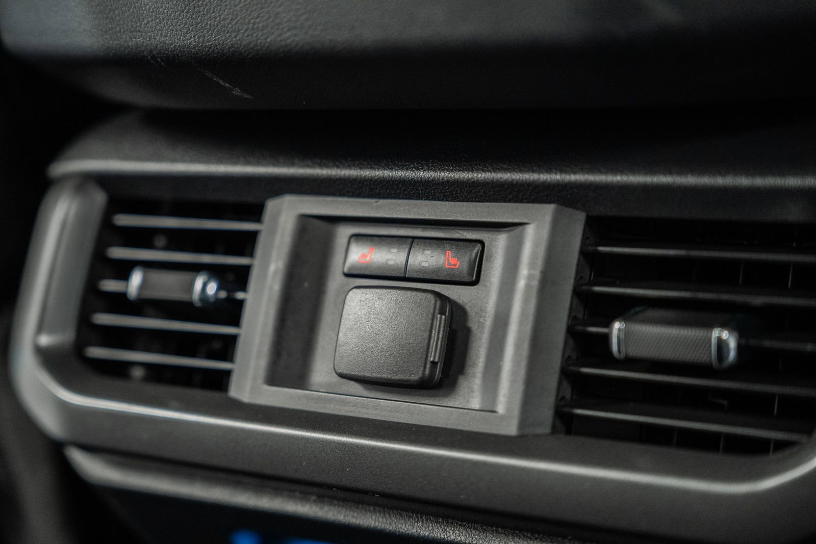 Certified 2024 Ford F150 Lariat w/ Equipment Group 502A High image 42