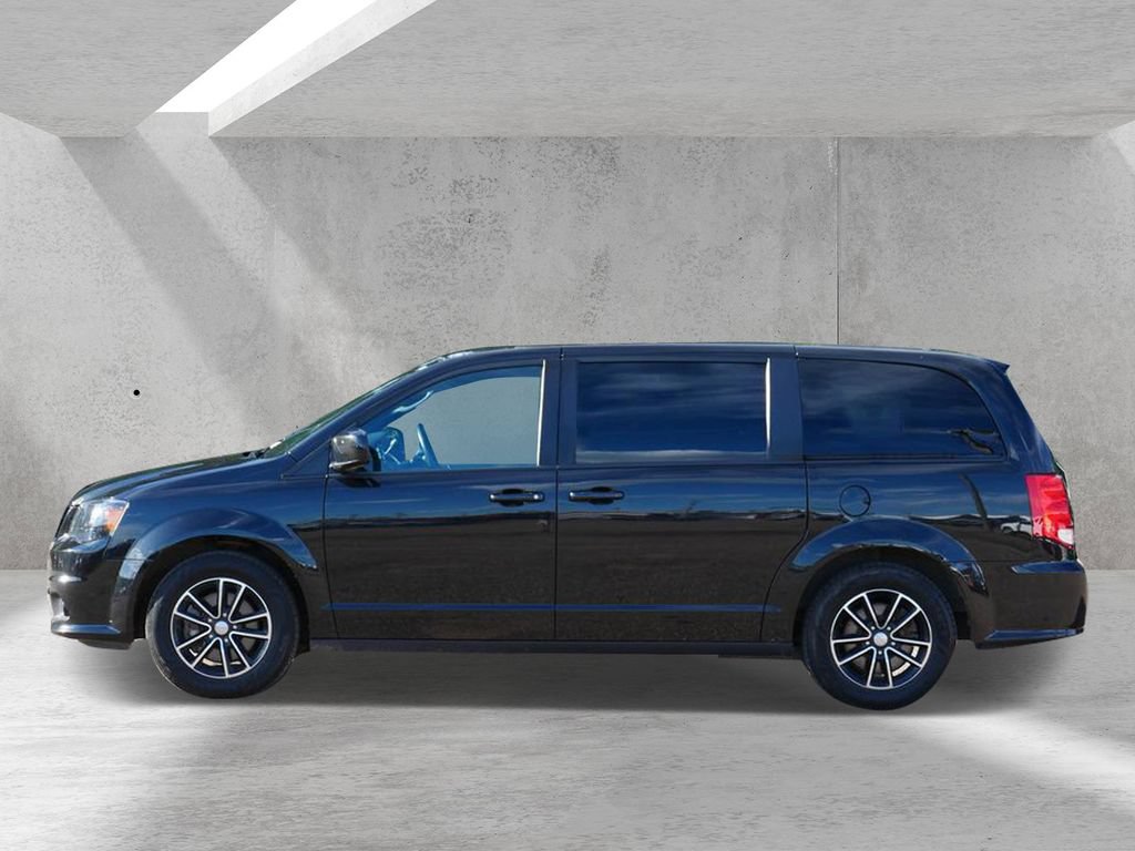 Used 2019 Dodge Grand Caravan SXT w/ Driver Convenience Group FWD image 5