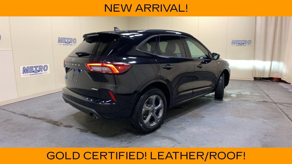 Certified 2024 Ford Escape ST-Line w/ Tech Pack #1 AWD/4WD image 3