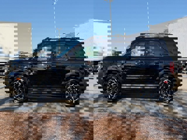 Certified 2025 Ford Bronco Sport Outer Banks w/ Outer Banks Tech Package+ image 2