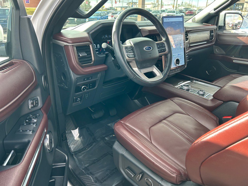Certified 2023 Ford Expedition Limited image 5