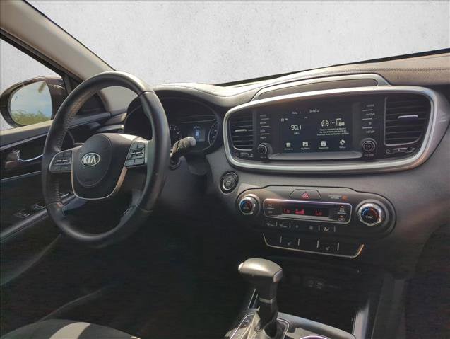 Used 2020 Kia Sorento S FWD image 26