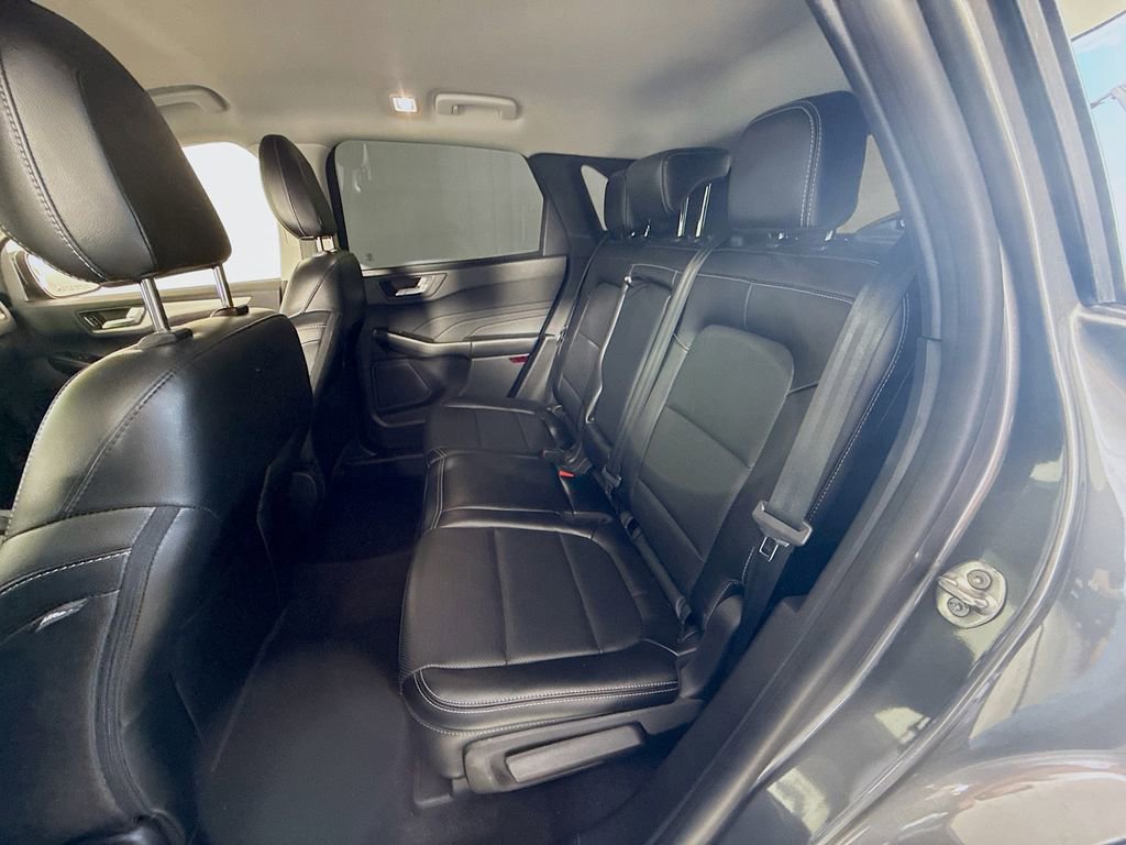 Certified 2022 Ford Escape SEL FWD image 24