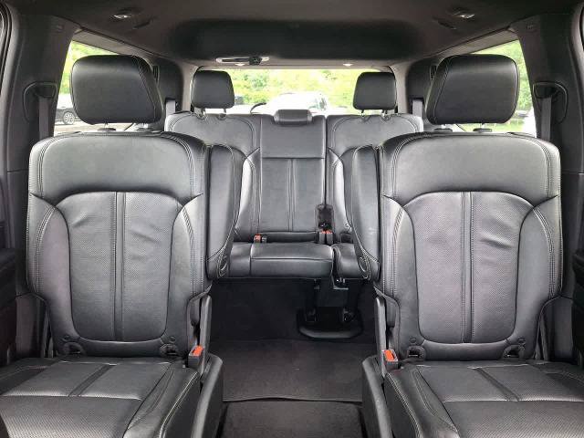 Used 2024 Jeep Wagoneer Series III AWD/4WD image 13