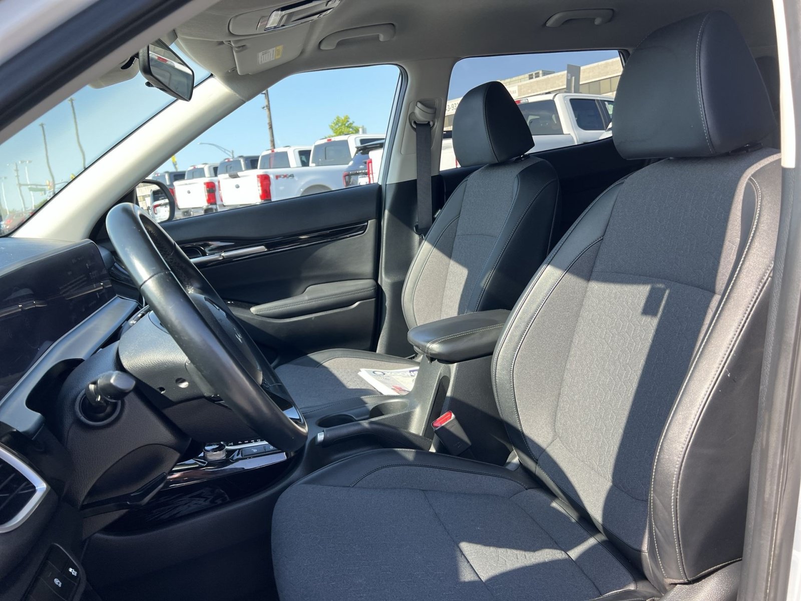 Used 2024 Kia Seltos S AWD/4WD image 13
