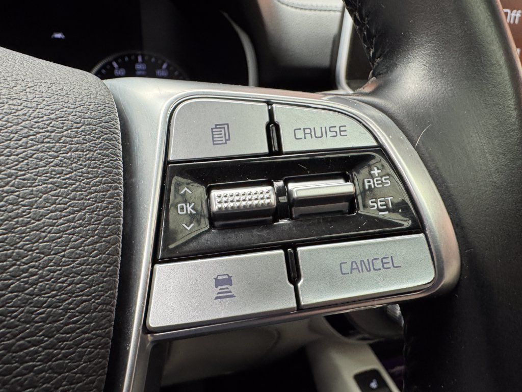 Used 2020 Kia Telluride S w/ S 8 Passenger Seating Package FWD image 17