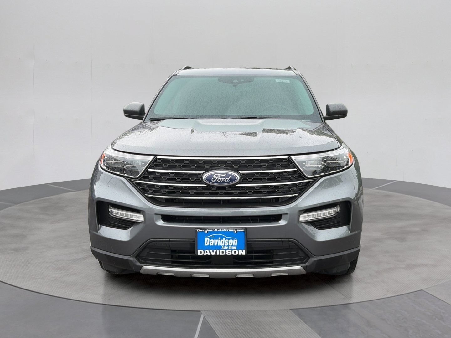Certified 2023 Ford Explorer XLT w/ Equipment Group 202A AWD/4WD image 10