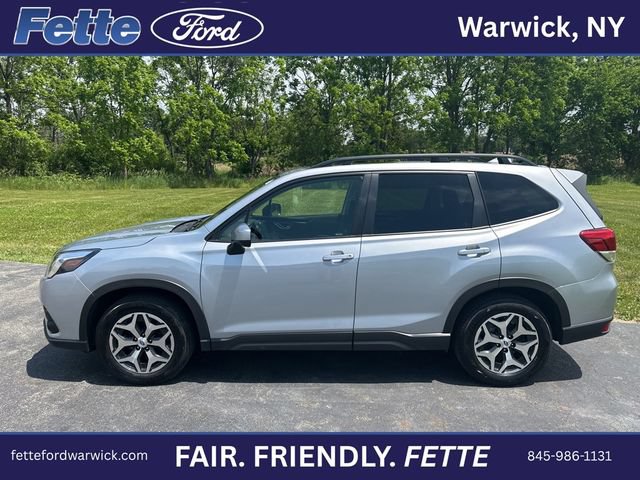 Used 2023 Subaru Forester Premium AWD/4WD image 12