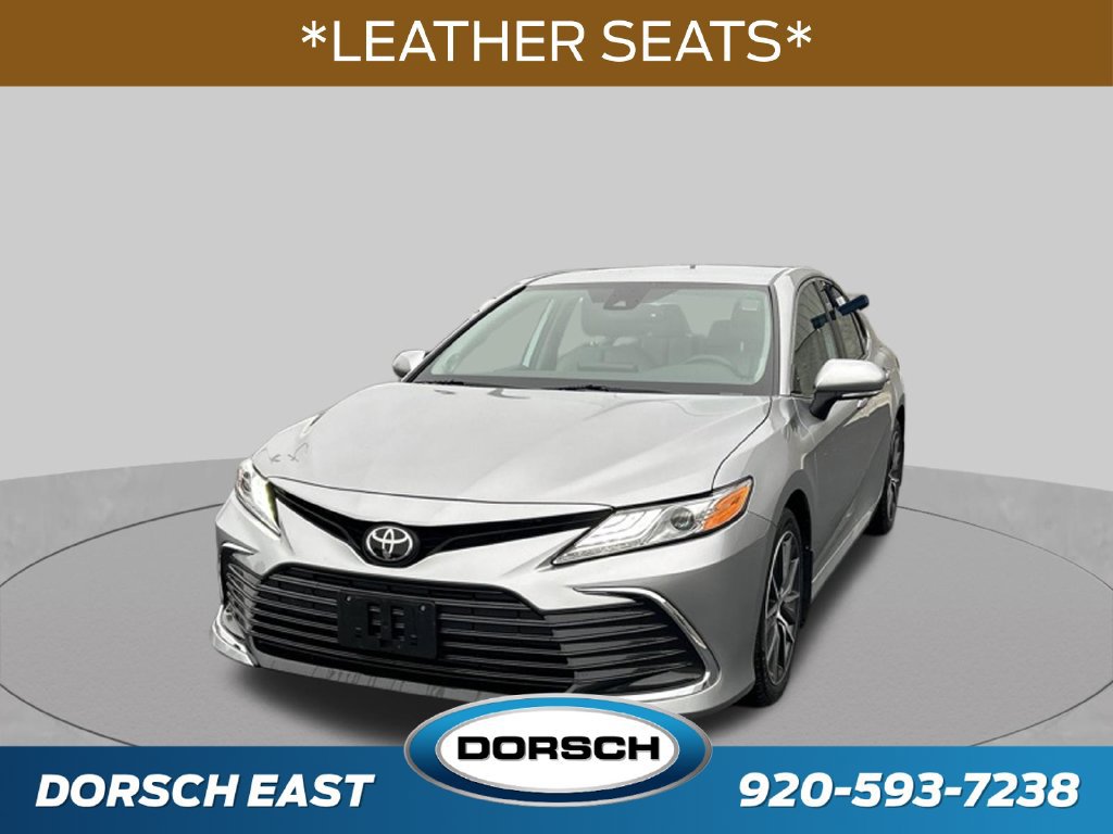 Used 2021 Toyota Camry XLE w/ Navigation Package FWD image 1