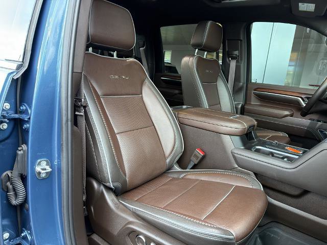 Used 2024 GMC Sierra 2500 Denali w/ Denali Reserve Package image 13