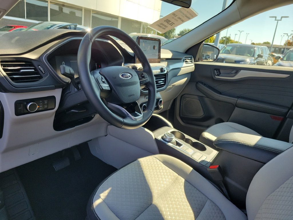 Certified 2023 Ford Escape Active FWD image 21