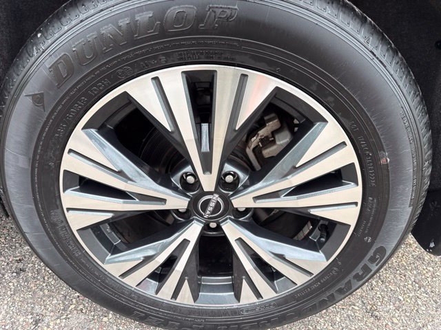 Used 2023 Nissan Rogue SV AWD/4WD image 11