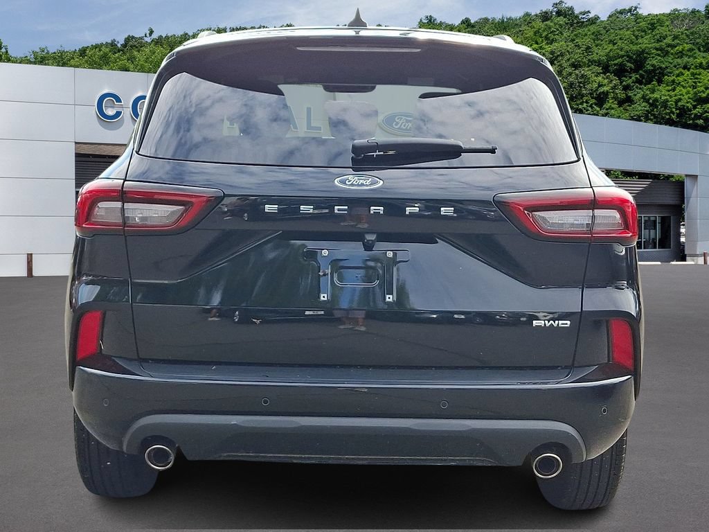 Certified 2023 Ford Escape ST-Line w/ Tech Pack #1 AWD/4WD image 5