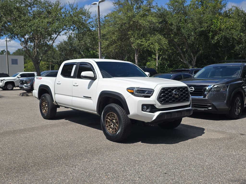 Used 2022 Toyota Tacoma TRD Off-Road AWD/4WD image 2