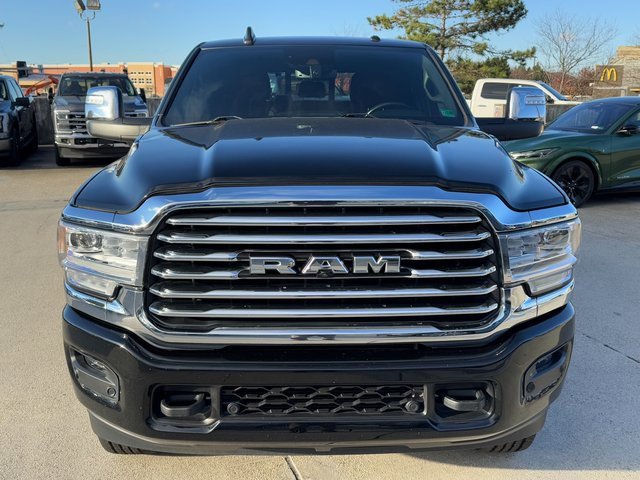 Used 2023 RAM 3500 Limited image 9