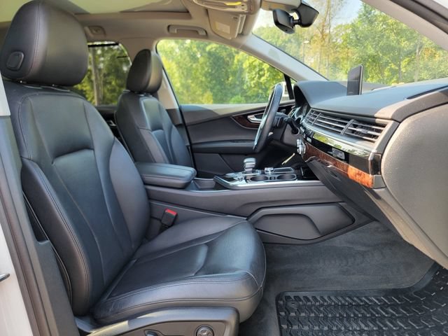 Used 2018 Audi Q7 3.0T Prestige w/ Prestige Package AWD/4WD image 24