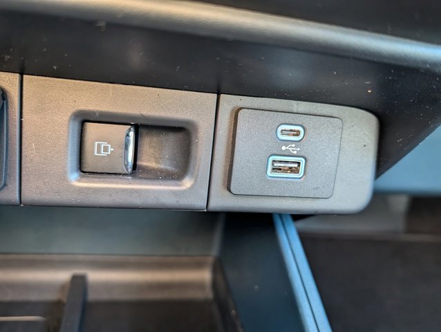 Certified 2024 Ford Maverick Lariat w/ Black Appearance Package image 25