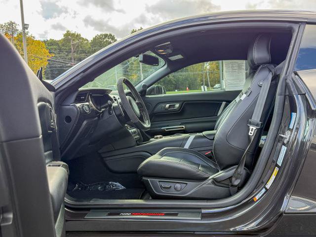 Certified 2022 Ford Mustang Shelby GT500 w/ Technology Package RWD image 16