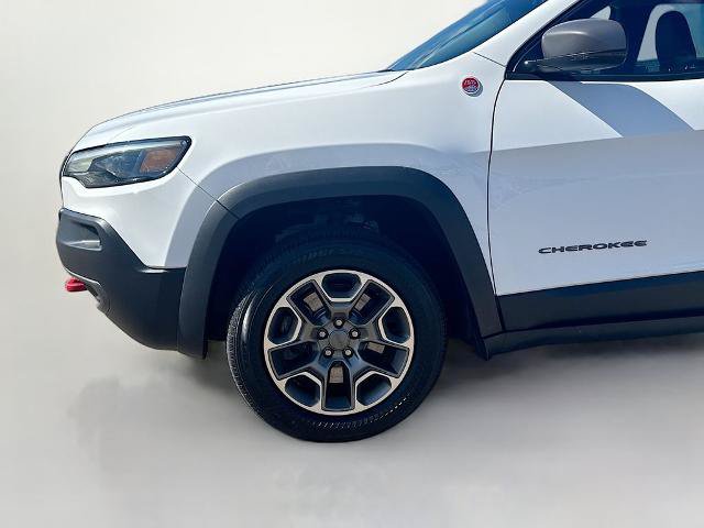 Used 2021 Jeep Cherokee Trailhawk AWD/4WD image 22