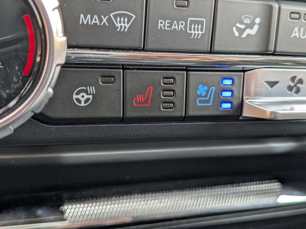 Certified 2025 Ford F150 King Ranch AWD/4WD image 22
