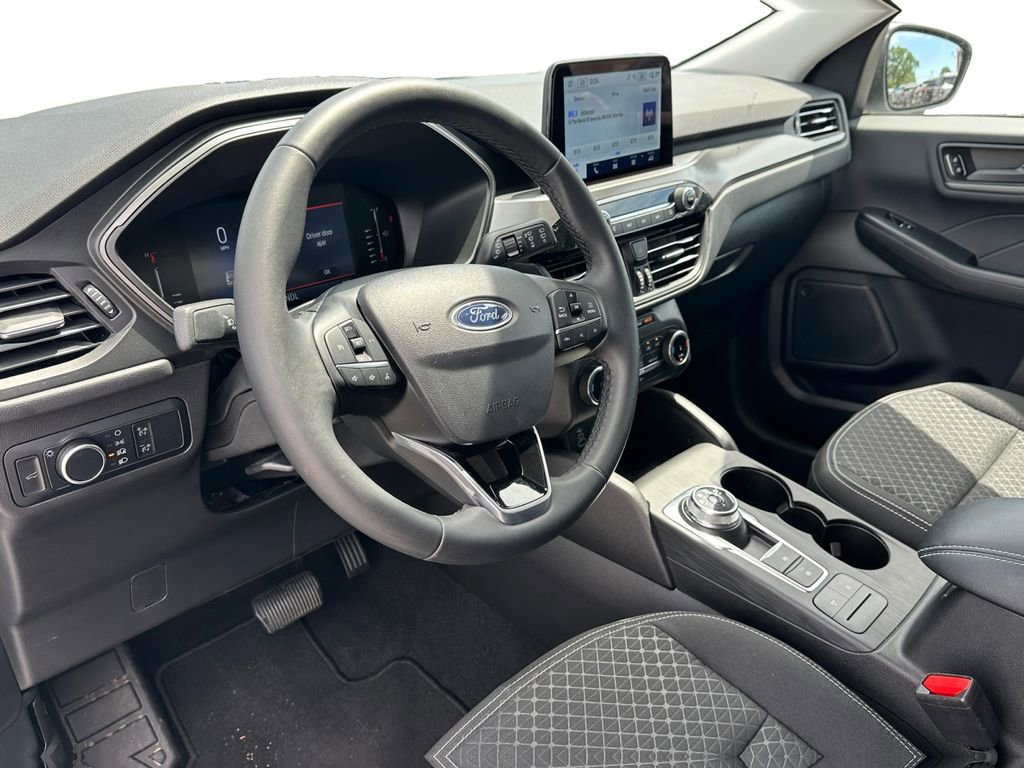 Certified 2024 Ford Escape Active FWD image 12