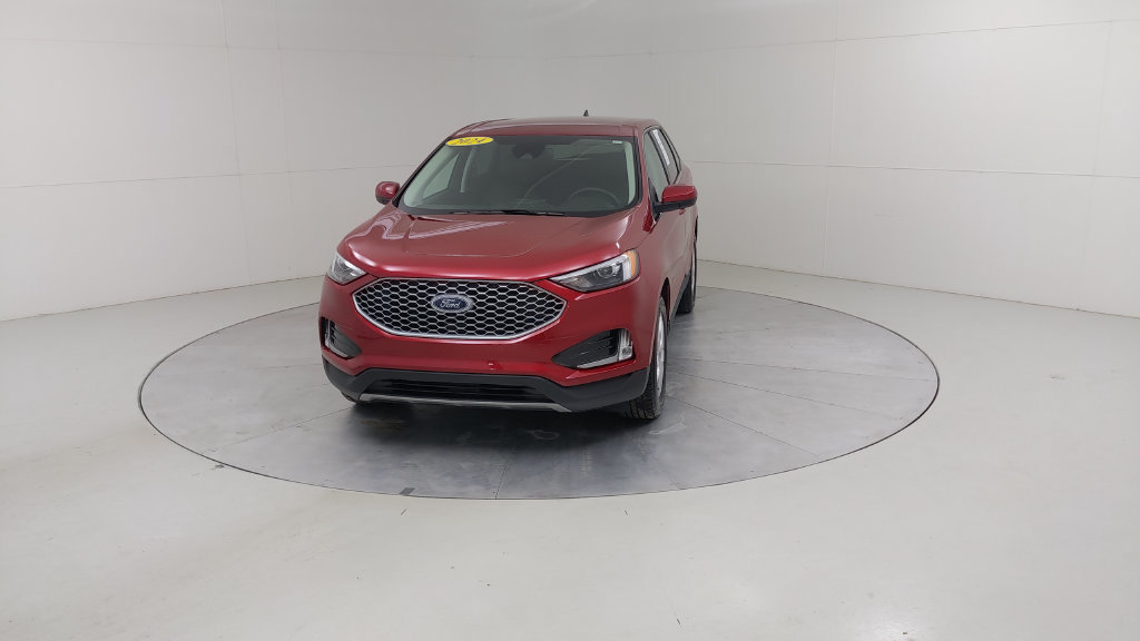 Certified 2024 Ford Edge SEL w/ Convenience Package AWD/4WD image 8