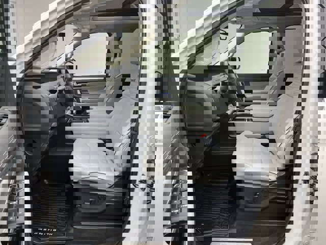 Certified 2025 Ford Expedition Platinum w/ Platinum Ultimate Package image 3