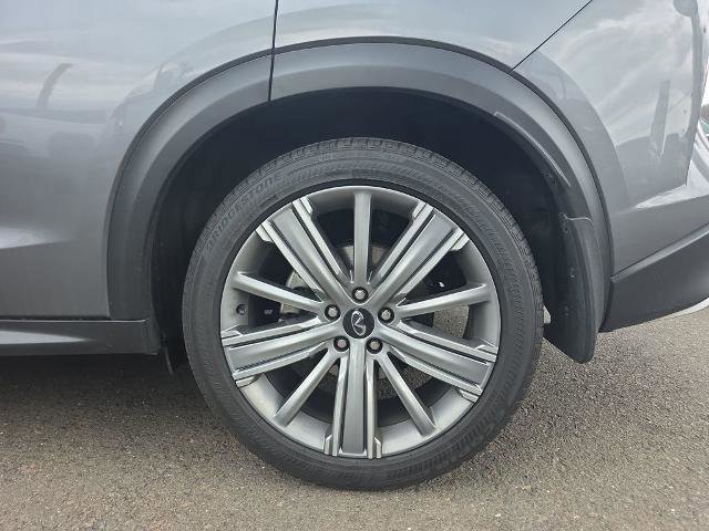 Used 2021 INFINITI QX50 Sensory AWD/4WD image 12