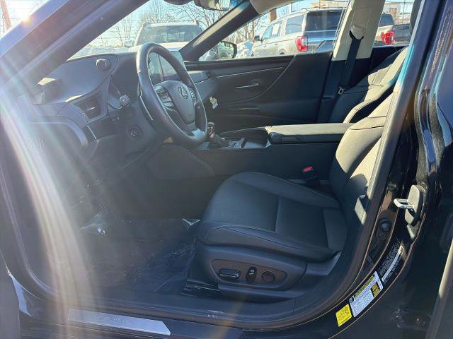 Used 2023 Lexus ES 350 w/ Premium Package image 15