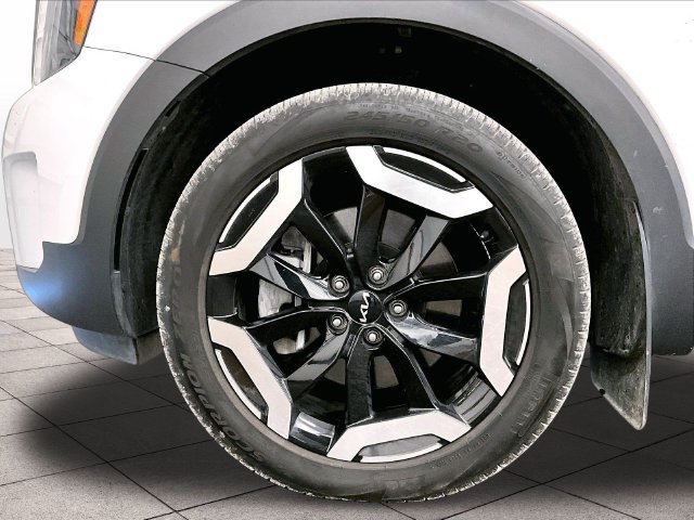 Used 2024 Kia Telluride EX w/ EX Captain's Chair Package AWD/4WD image 8