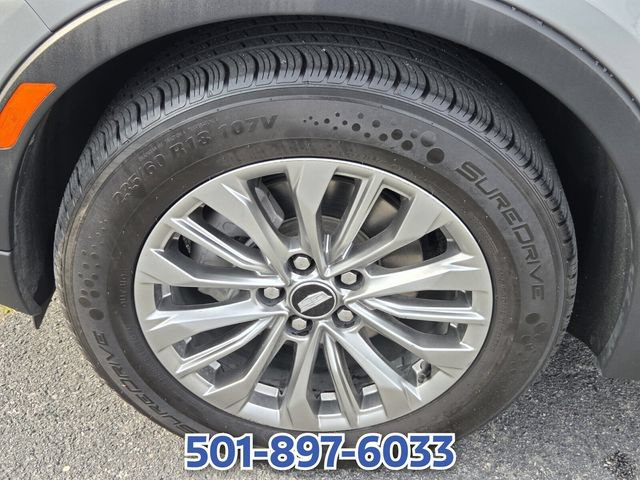 Used 2024 Cadillac XT4 Premium Luxury FWD image 16