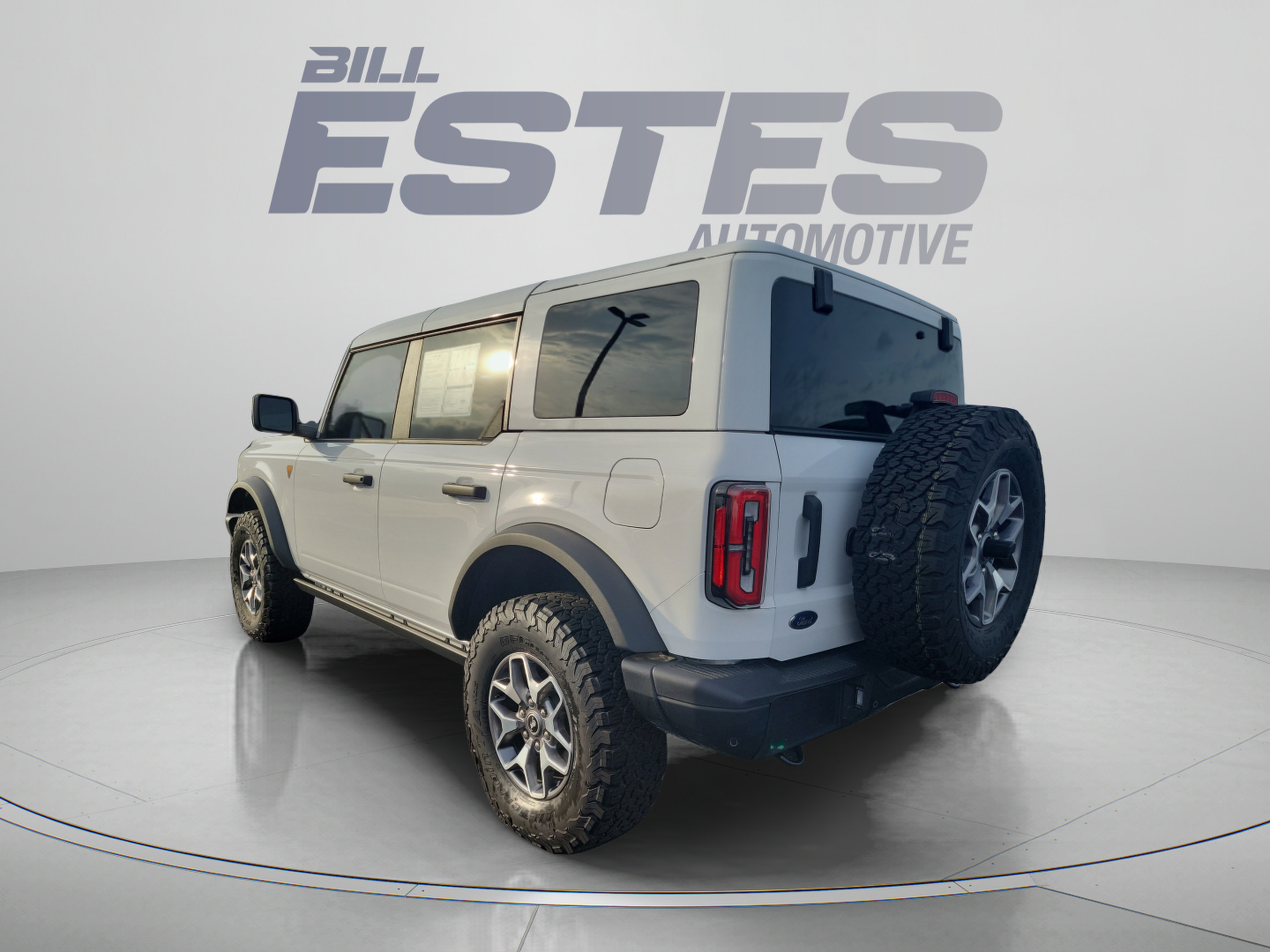 Certified 2025 Ford Bronco Badlands AWD/4WD image 2