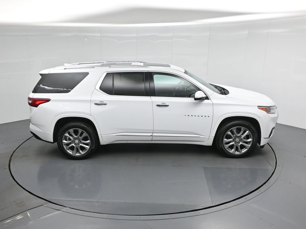 Used 2018 Chevrolet Traverse Premier w/ Driver Confidence II Package FWD image 39