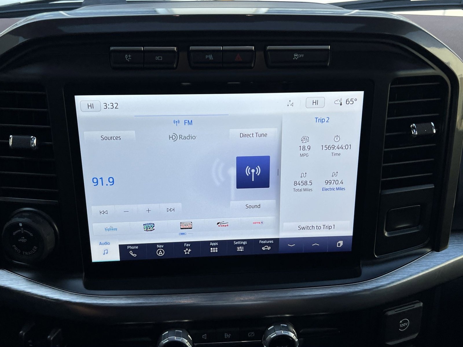 Certified 2023 Ford F150 Lariat image 18