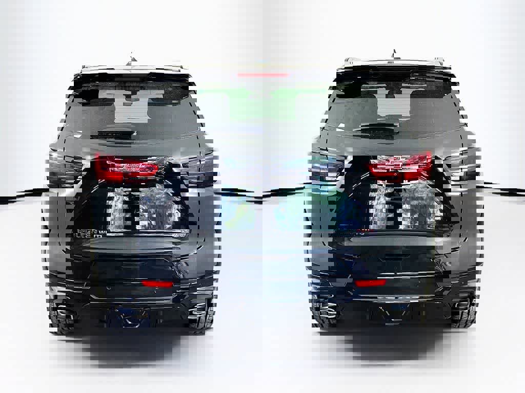 Used 2023 Chevrolet Blazer RS w/ Enhanced Convenience Package image 4