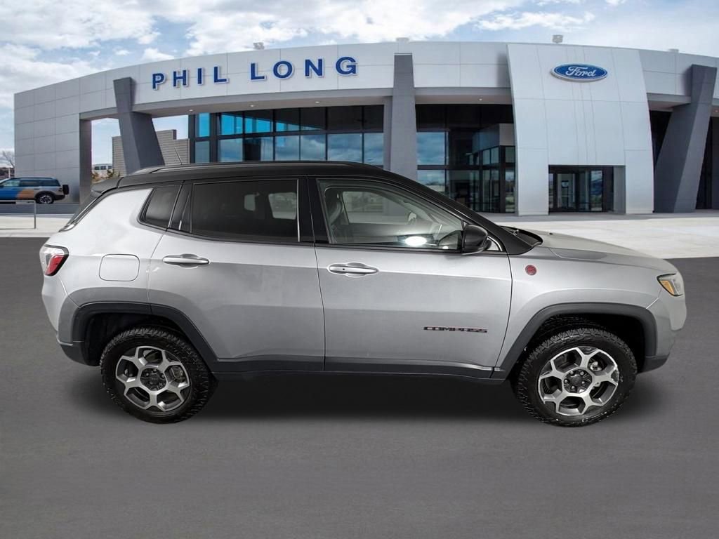 Used 2022 Jeep Compass Trailhawk w/ Sun and Sound Group AWD/4WD image 8