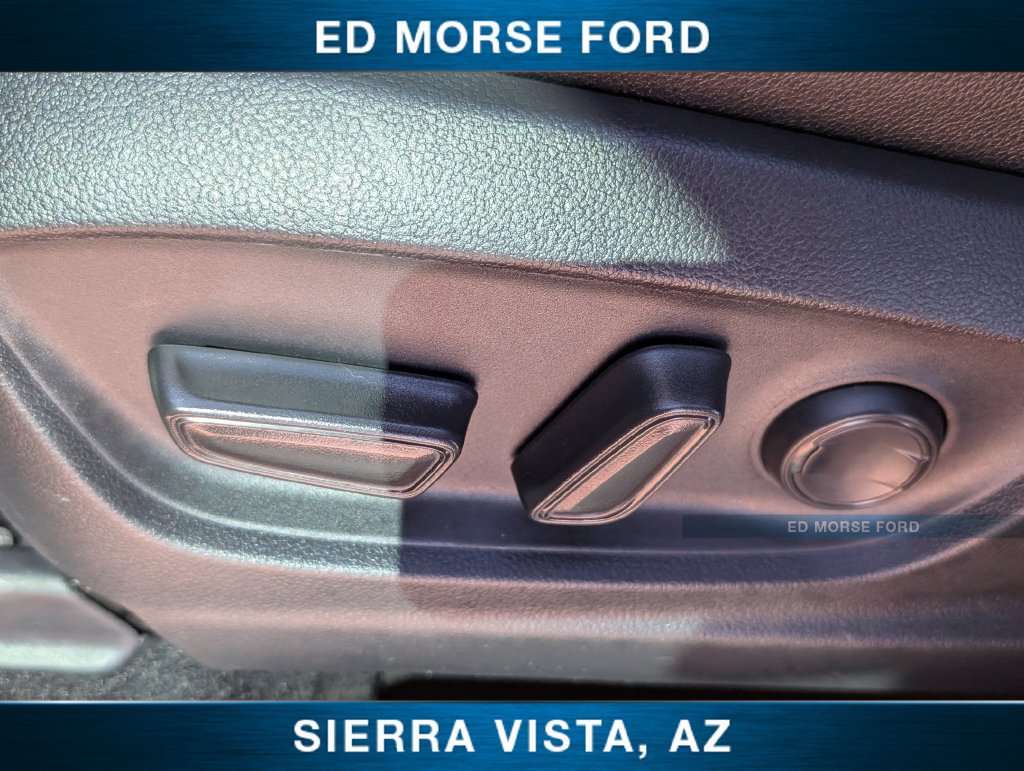 Used 2025 Toyota Corolla Cross XLE AWD/4WD image 10