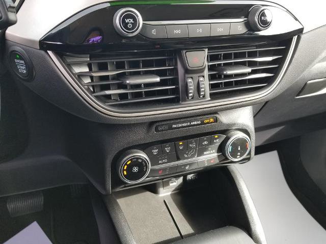 Certified 2022 Ford Escape SE w/ Cold Weather Package AWD/4WD image 19